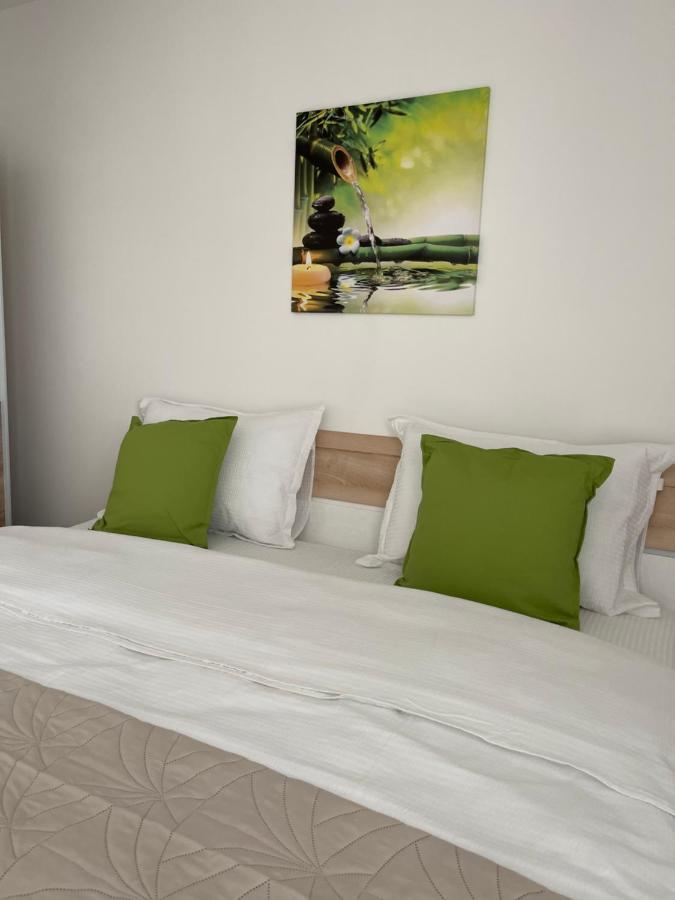 Relaxing Bucharest Airport Residences & Therme-Self Check-In Otopeni Exterior photo