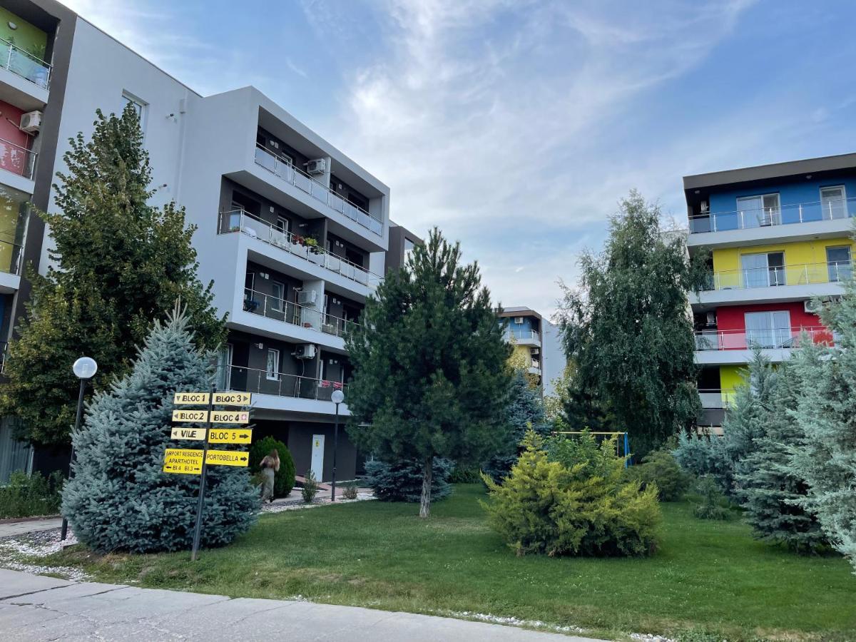 Relaxing Bucharest Airport Residences & Therme-Self Check-In Otopeni Exterior photo