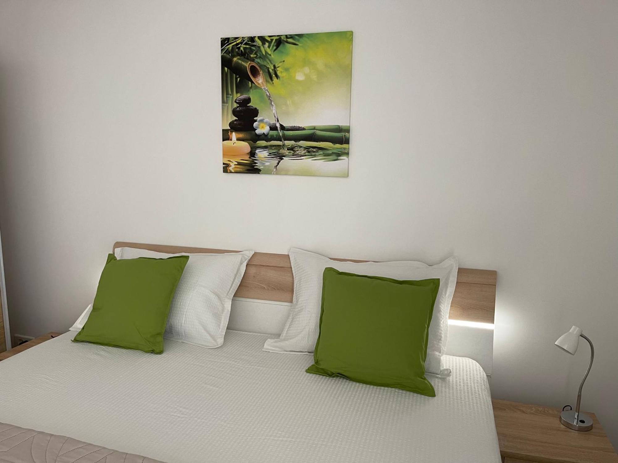 Relaxing Bucharest Airport Residences & Therme-Self Check-In Otopeni Exterior photo